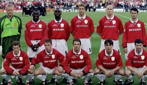 曼城官方：明天发布下赛季主场球衣，并将在世俱杯身穿此球衣.