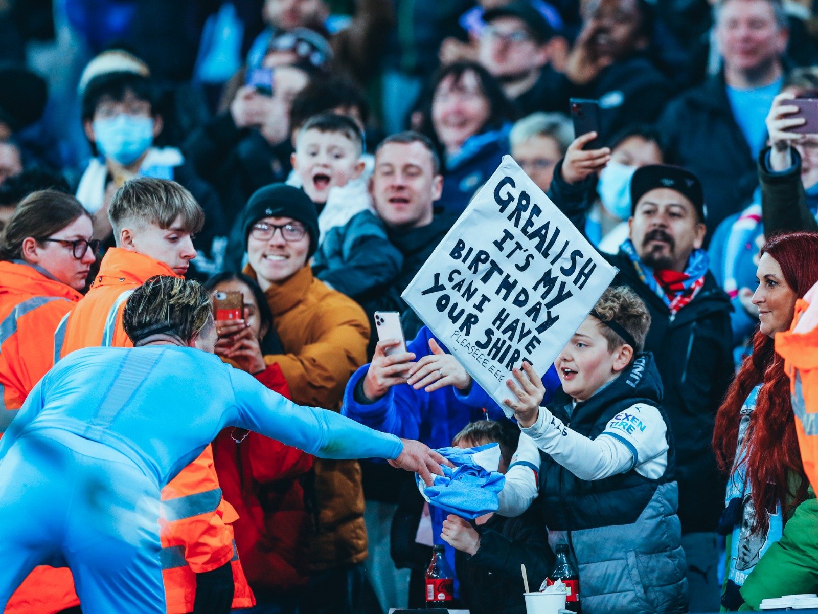 队获得更多 队获得更多